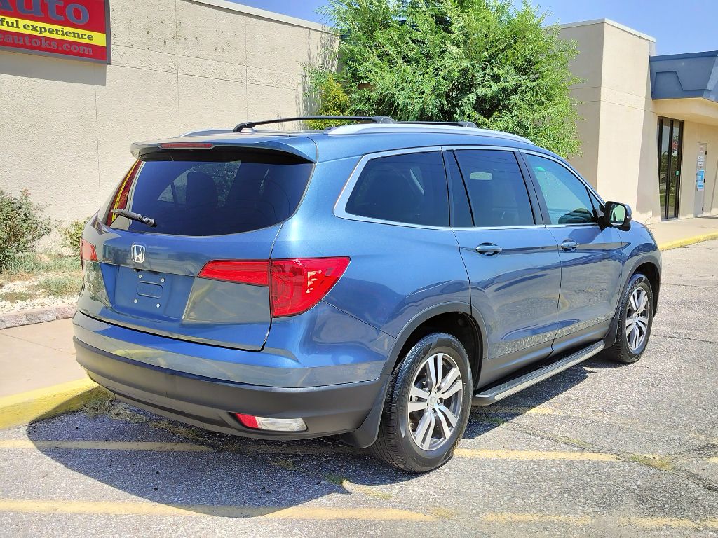 Photo 39 of this HONDA PILOT