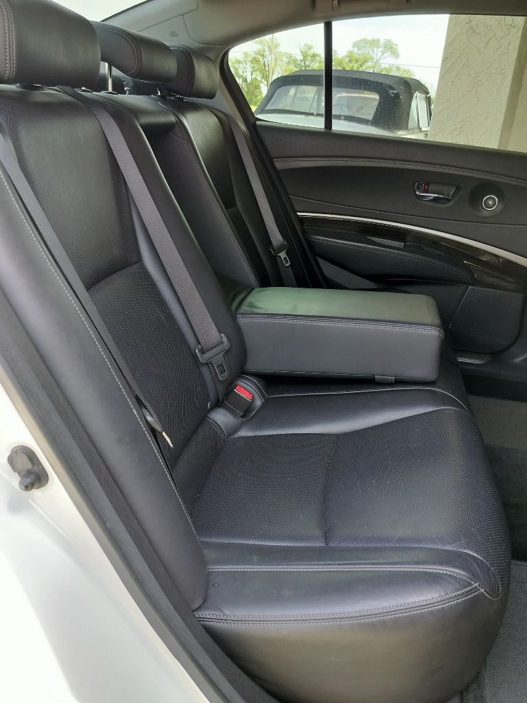 Photo 43 of this ACURA RLX