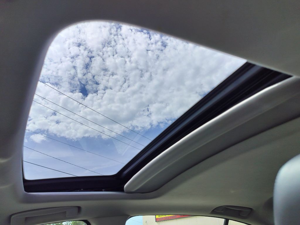 Photo 11 of this ACURA RLX