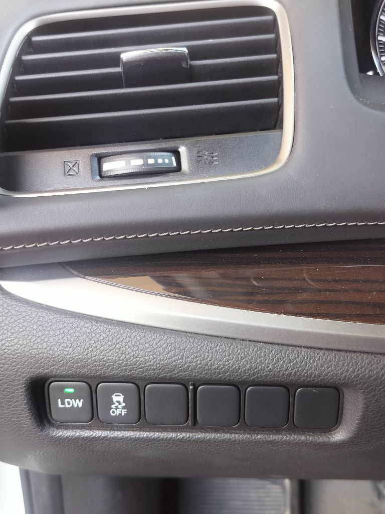 Photo 12 of this ACURA RLX