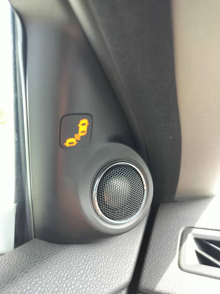 Photo 27 of this ACURA RLX