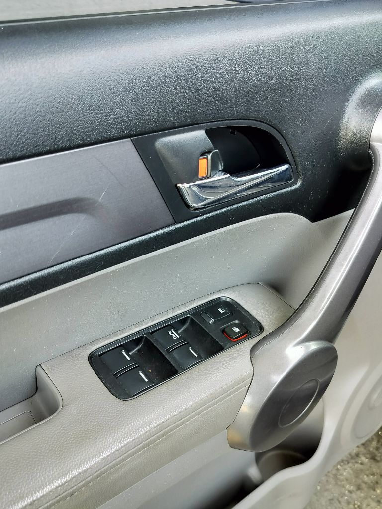 Photo 21 of this HONDA CR-V