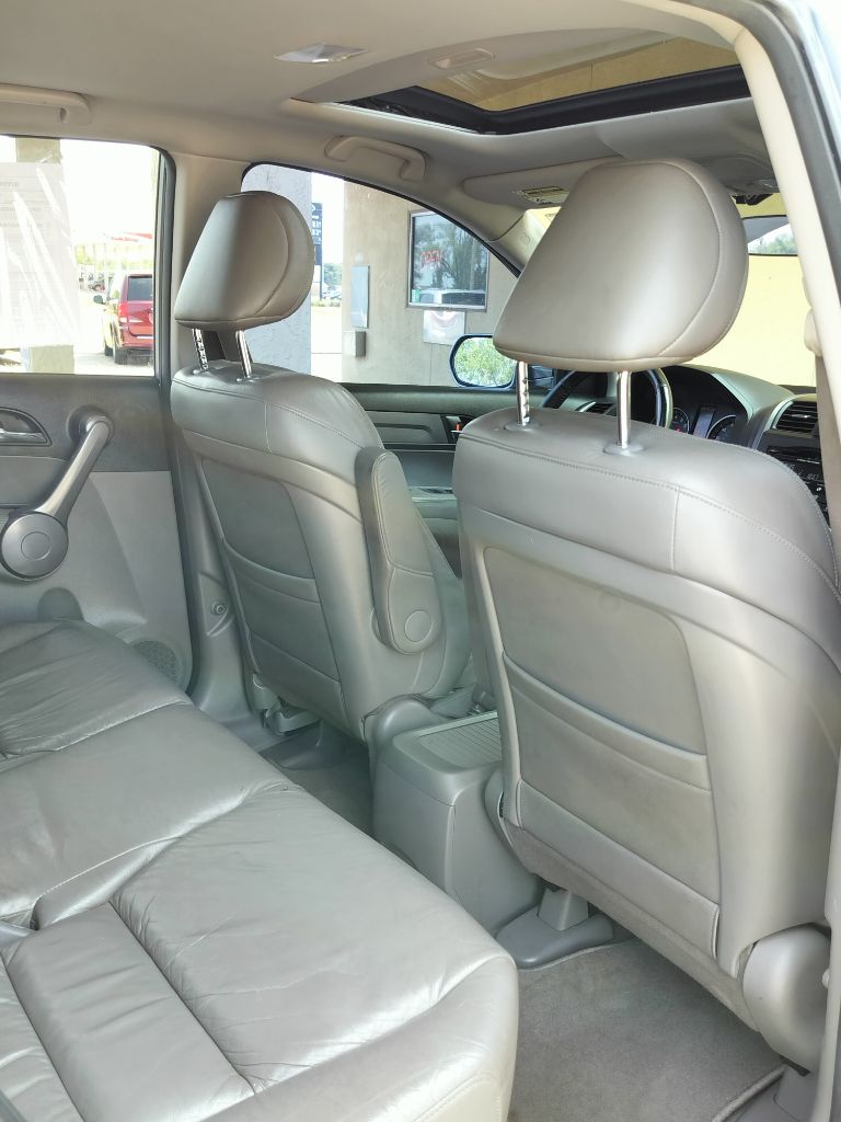 Photo 37 of this HONDA CR-V