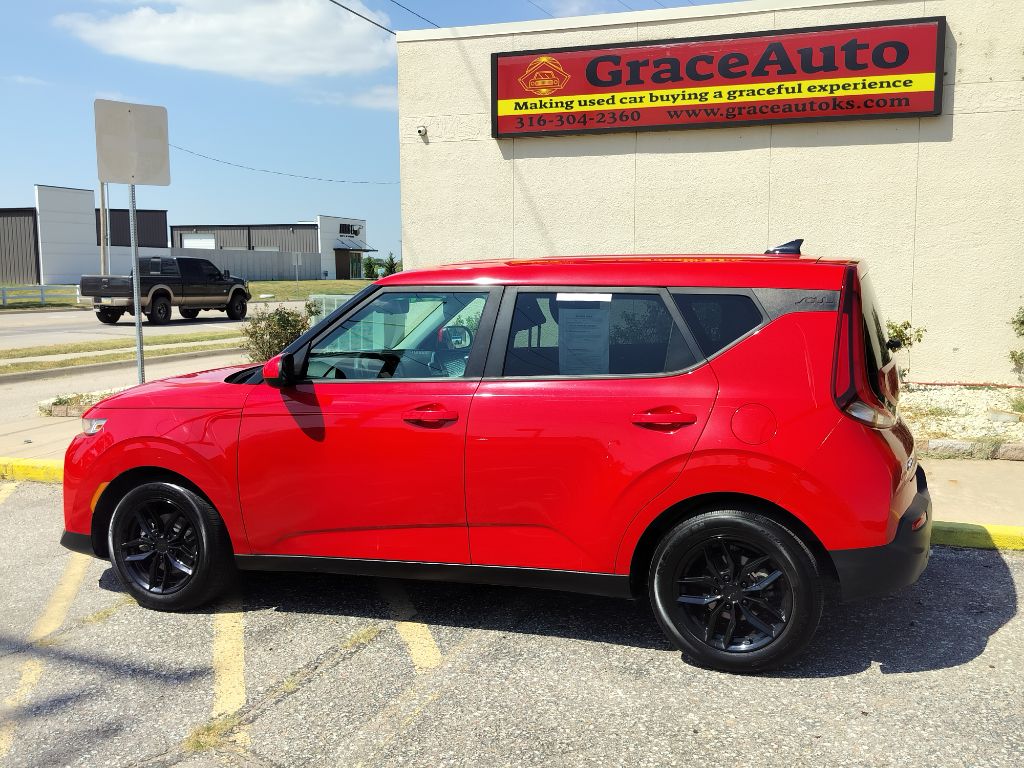Photo 2 of this KIA SOUL