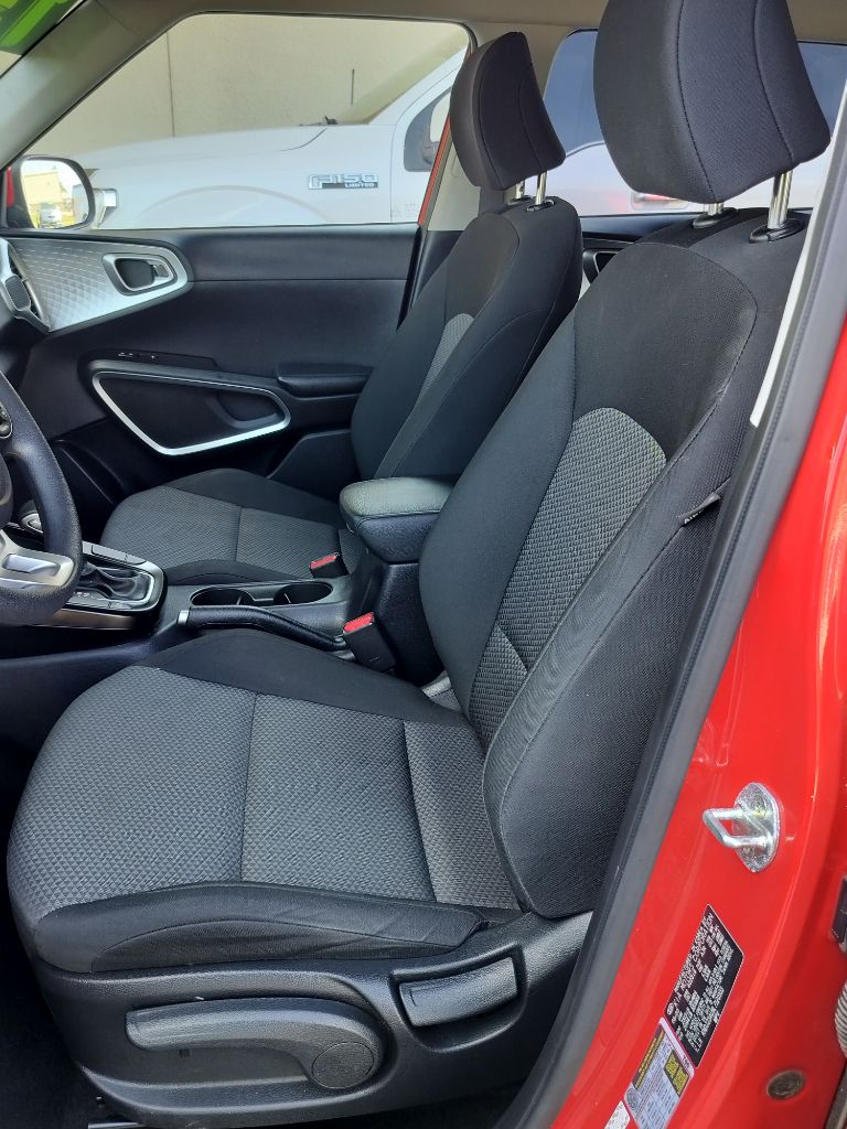 Photo 10 of this KIA SOUL