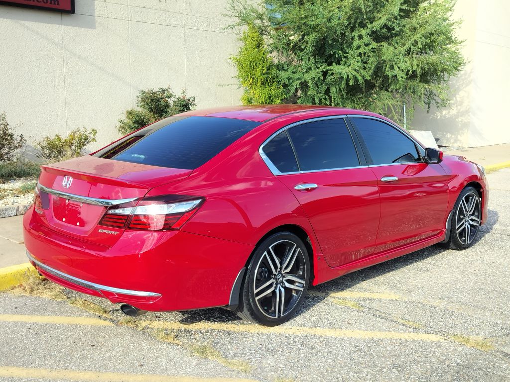 Photo 30 of this HONDA ACCORD