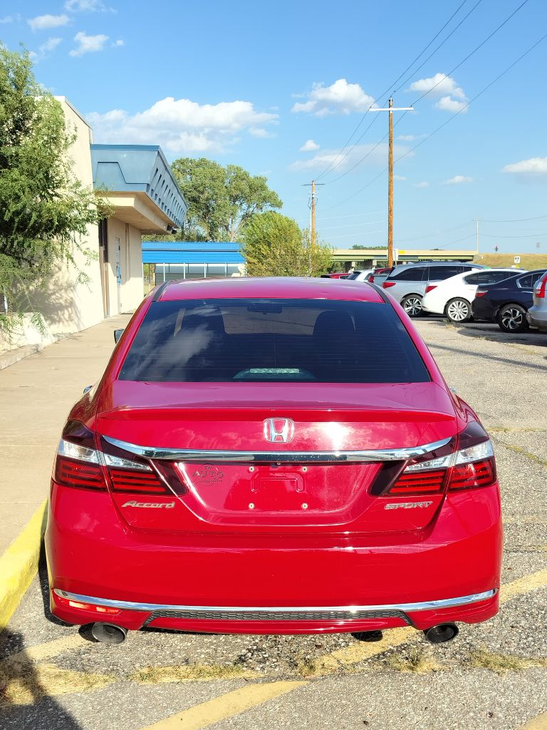 Photo 38 of this HONDA ACCORD