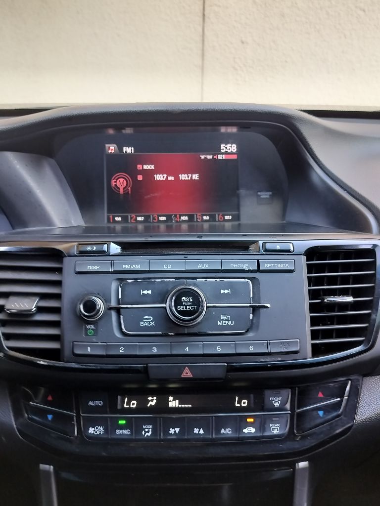 Photo 15 of this HONDA ACCORD