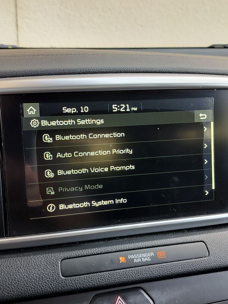 Photo 19 of this KIA SPORTAGE