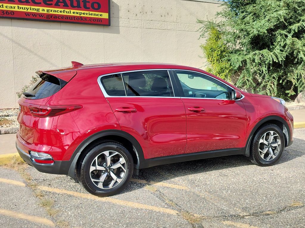 Photo 32 of this KIA SPORTAGE