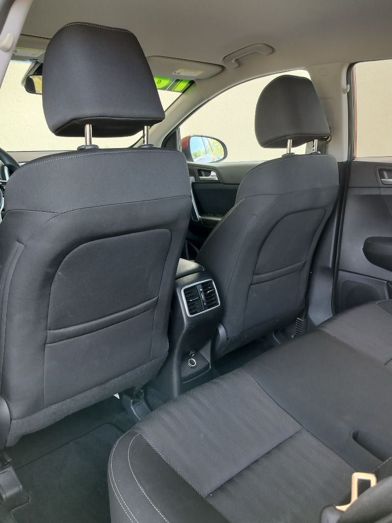 Photo 25 of this KIA SPORTAGE