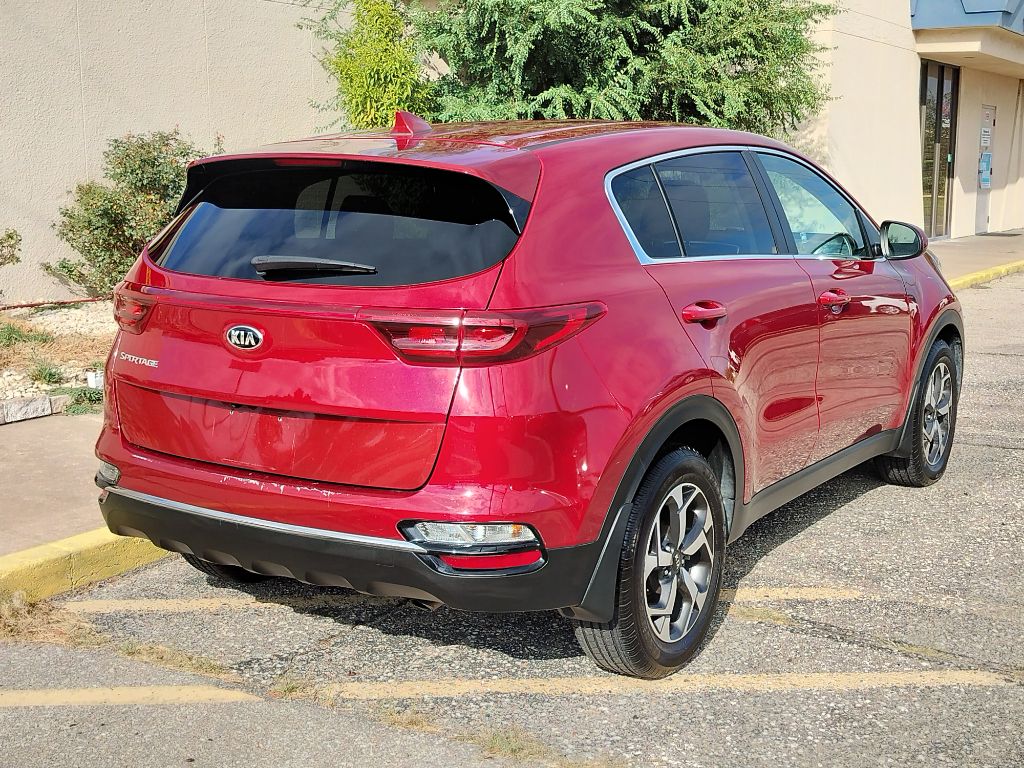 Photo 34 of this KIA SPORTAGE