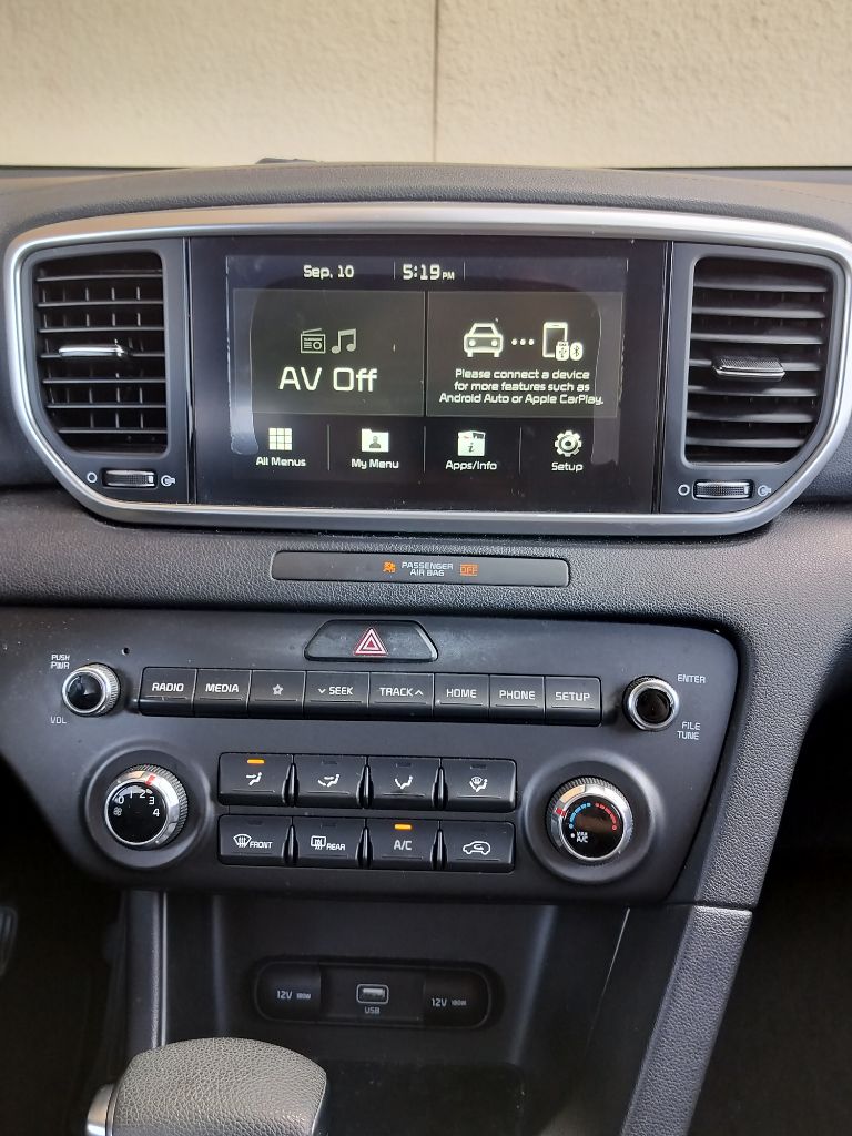 Photo 17 of this KIA SPORTAGE