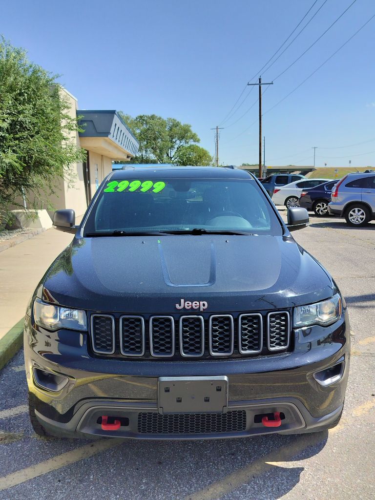 Photo 47 of this JEEP GRAND CHEROKEE
