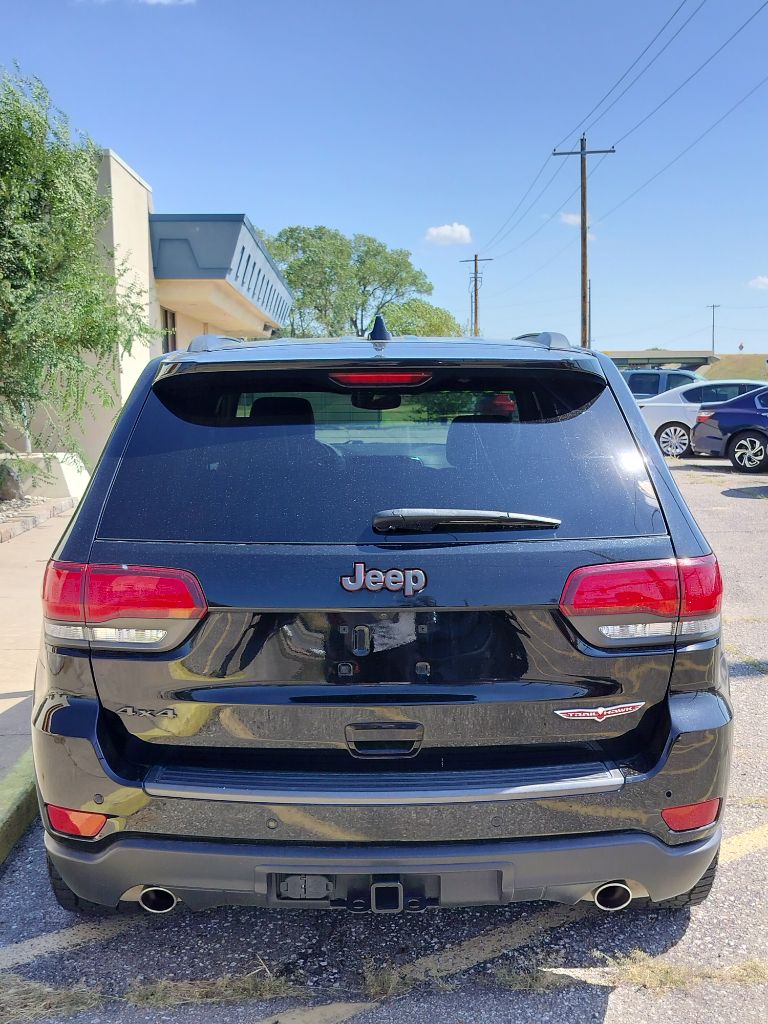 Photo 49 of this JEEP GRAND CHEROKEE