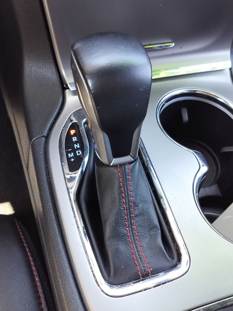 Photo 25 of this JEEP GRAND CHEROKEE