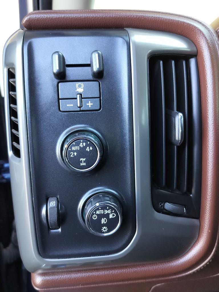 Photo 15 of this CHEVROLET SILVERADO 1500