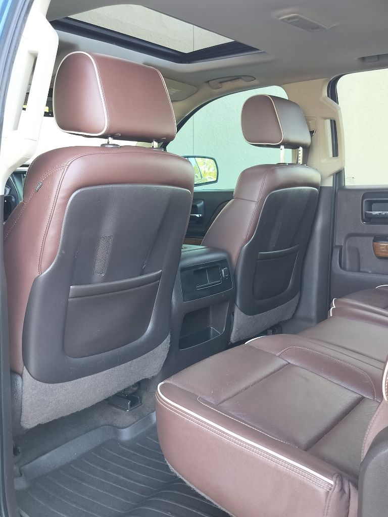 Photo 28 of this CHEVROLET SILVERADO 1500