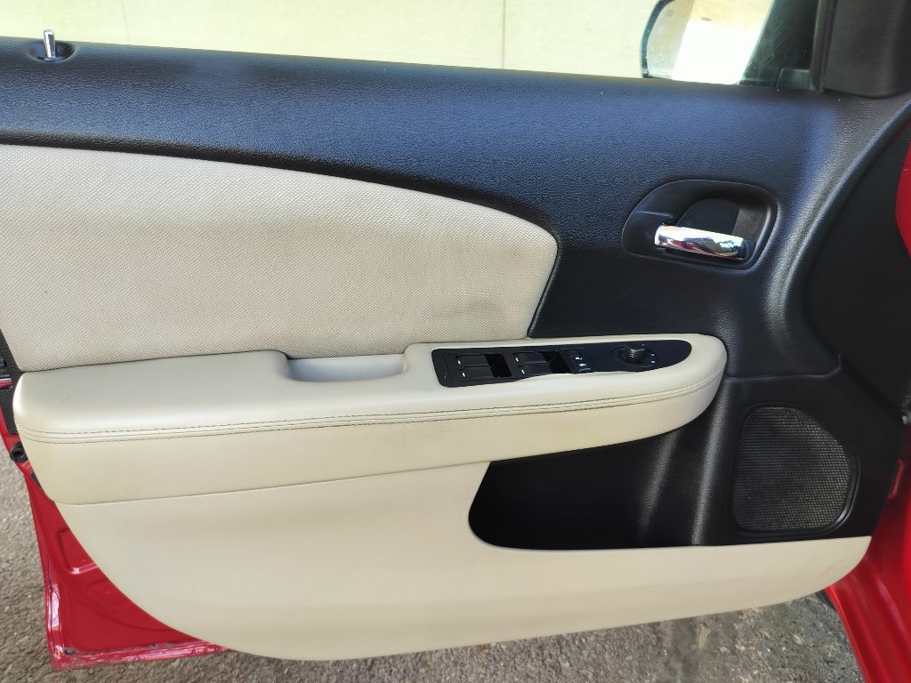 Photo 21 of this DODGE AVENGER