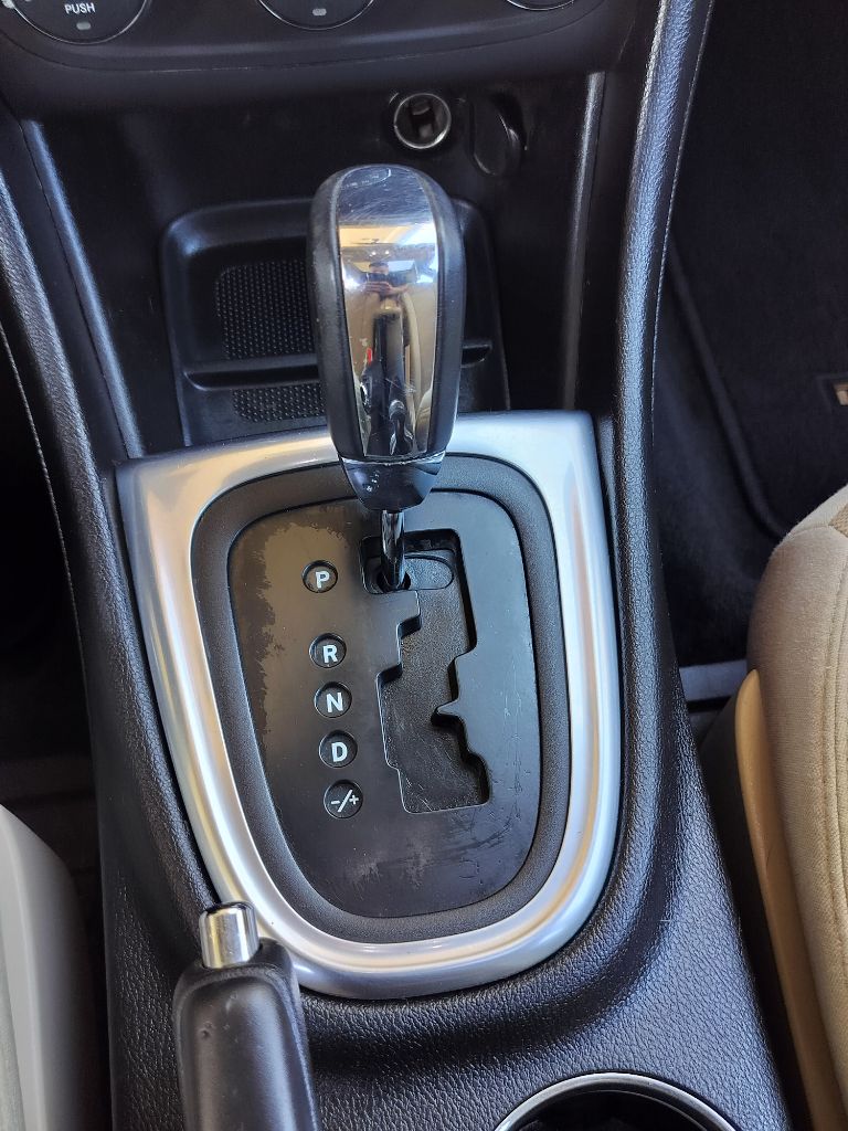 Photo 19 of this DODGE AVENGER