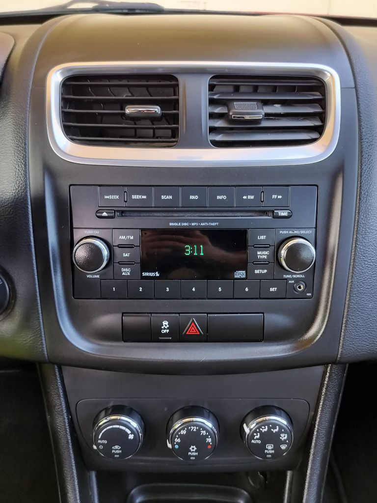 Photo 17 of this DODGE AVENGER