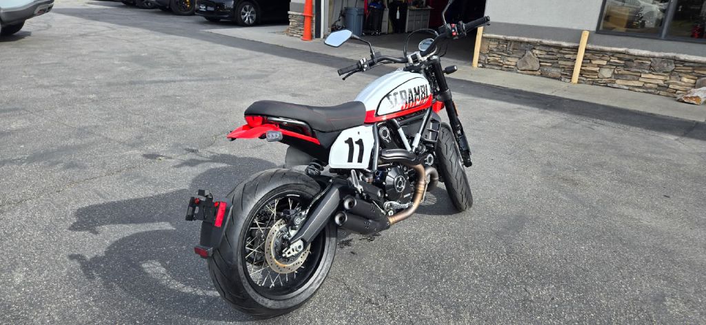 Photo 3 of this DUCATI URBAN MOTARD