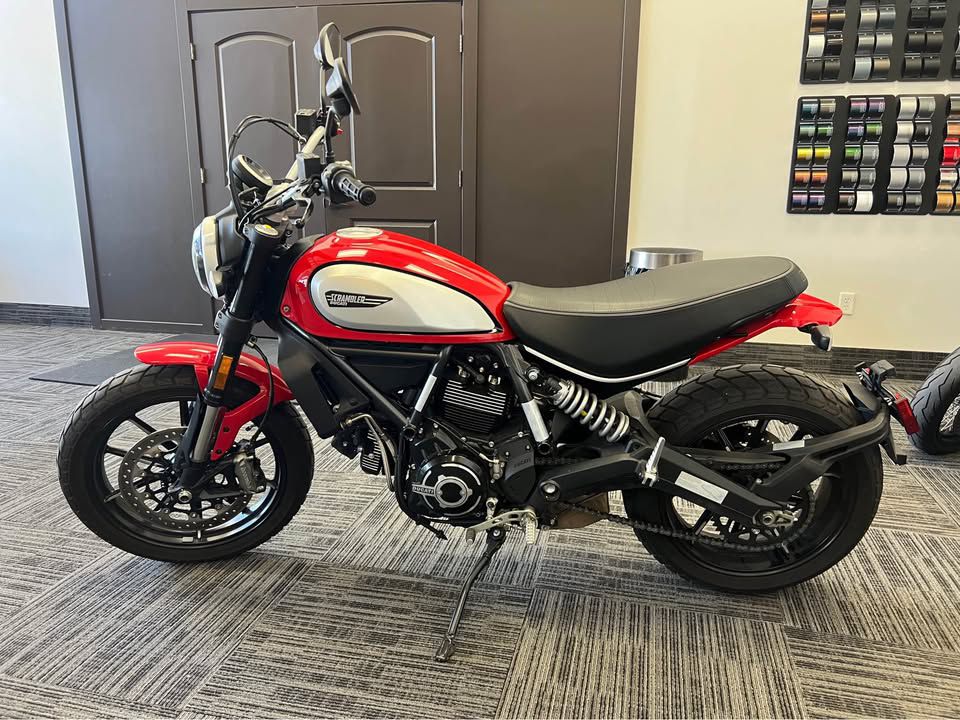 2022 DUCATI ICON