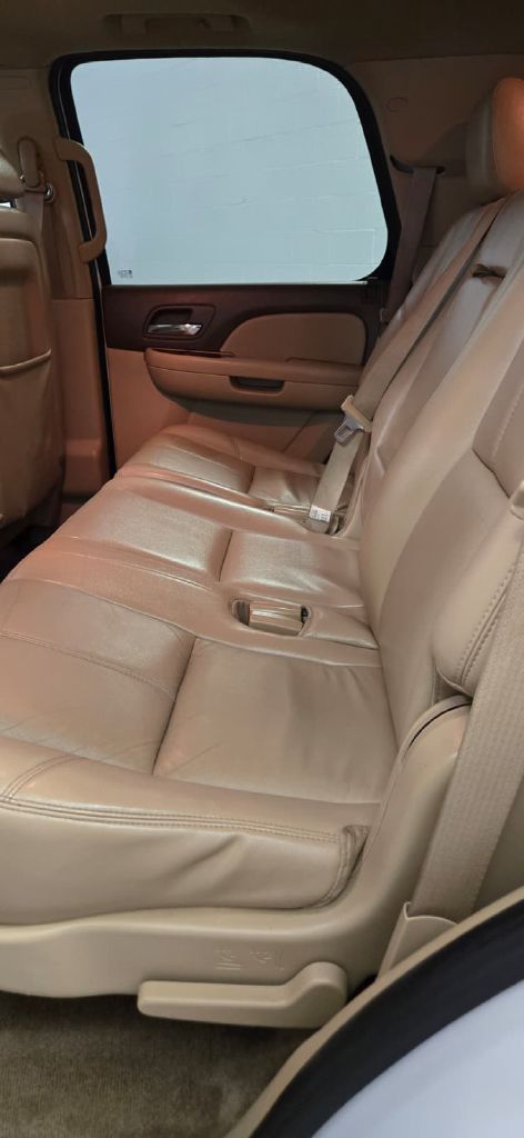 Photo 8 of this CHEVROLET TAHOE