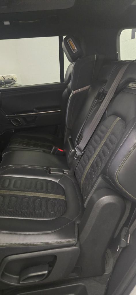 Photo 16 of this RIVIAN R1S