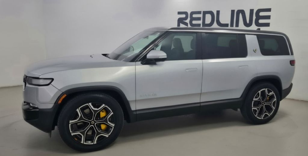 Photo 2 of this RIVIAN R1S