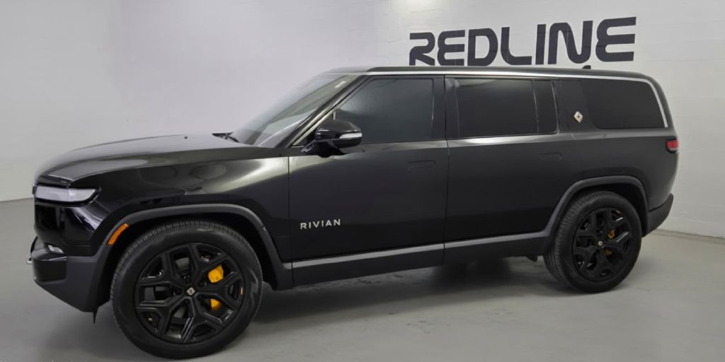 Photo 6 of this RIVIAN R1S