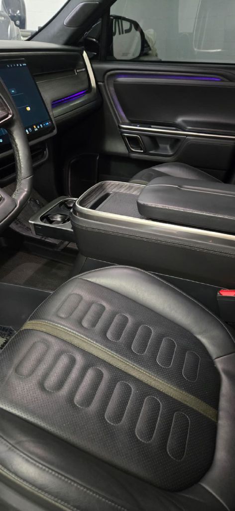 Photo 11 of this RIVIAN R1S