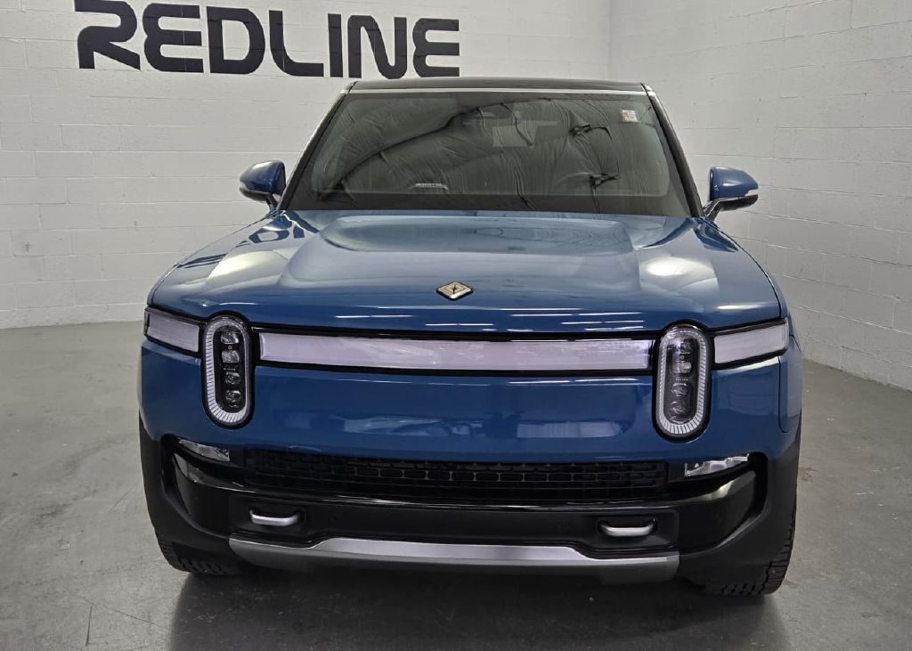 Photo 5 of this RIVIAN R1S