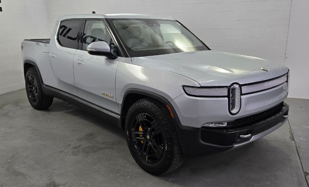Photo 4 of this RIVIAN R1T