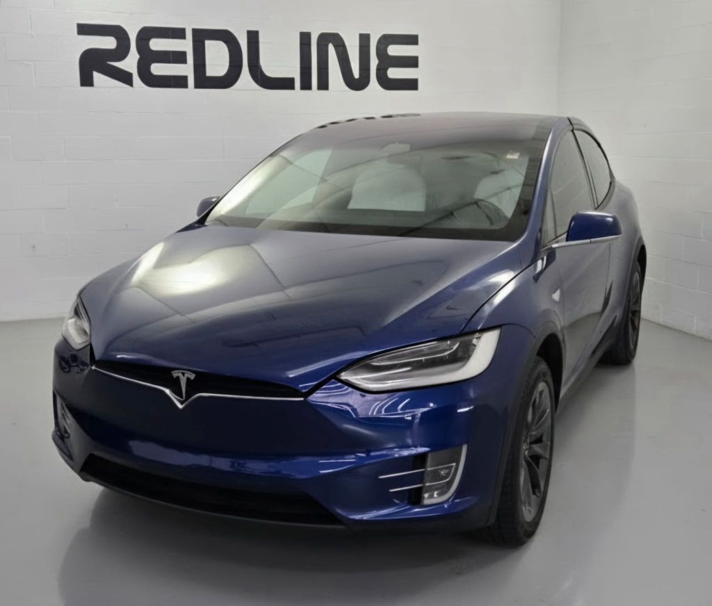 Photo 3 of this TESLA MODEL X