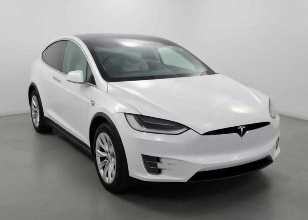 Photo 4 of this TESLA MODEL X