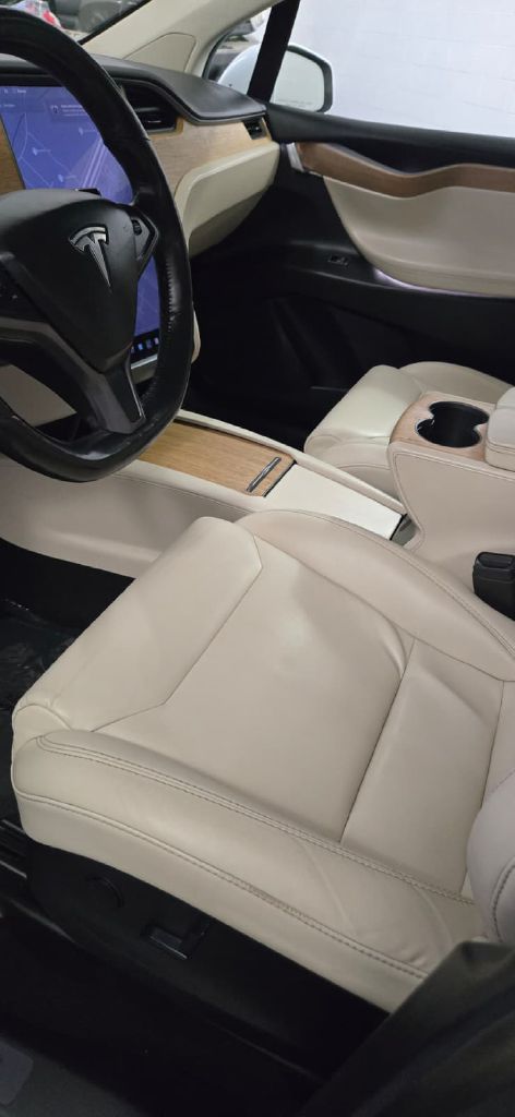 Photo 9 of this TESLA MODEL X