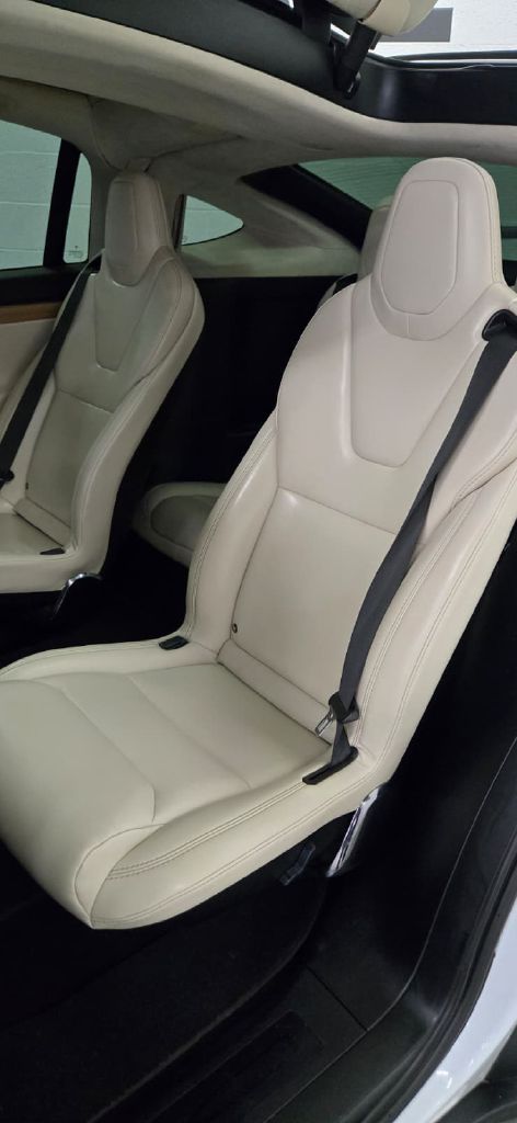 Photo 11 of this TESLA MODEL X