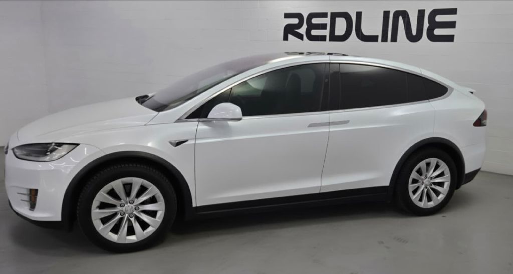 Photo 2 of this TESLA MODEL X
