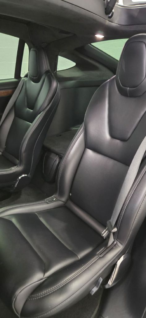 Photo 11 of this TESLA MODEL X