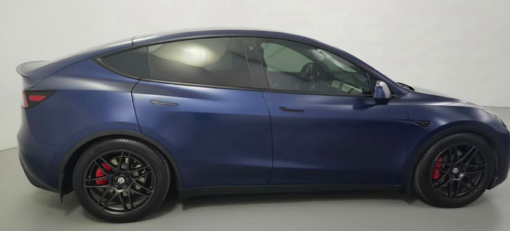 Photo 6 of this TESLA MODEL Y