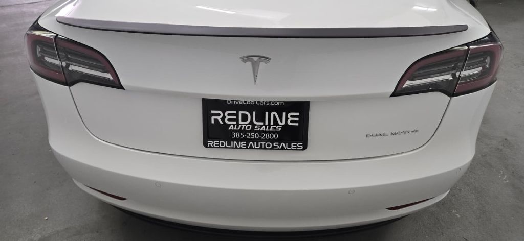 Photo 6 of this TESLA MODEL 3