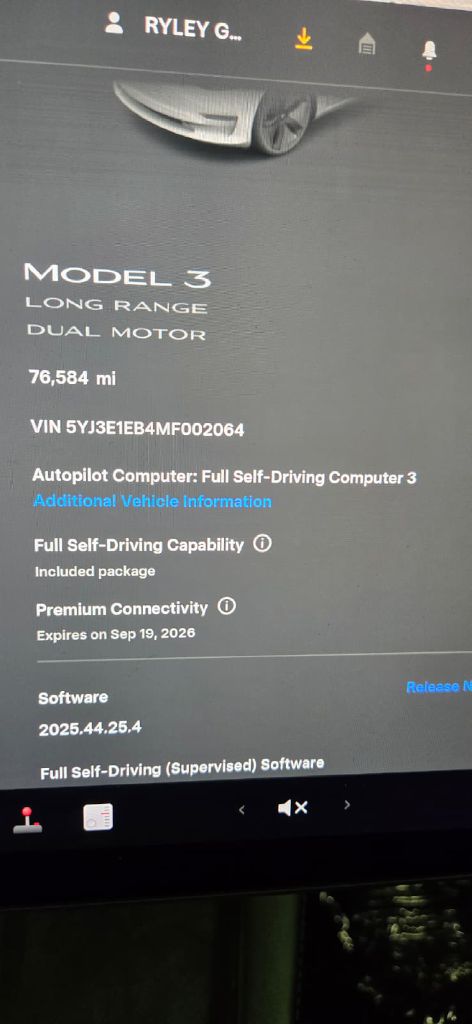 Photo 7 of this TESLA MODEL 3