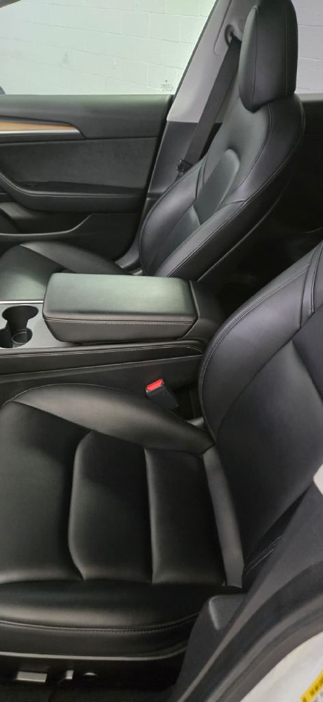 Photo 8 of this TESLA MODEL 3