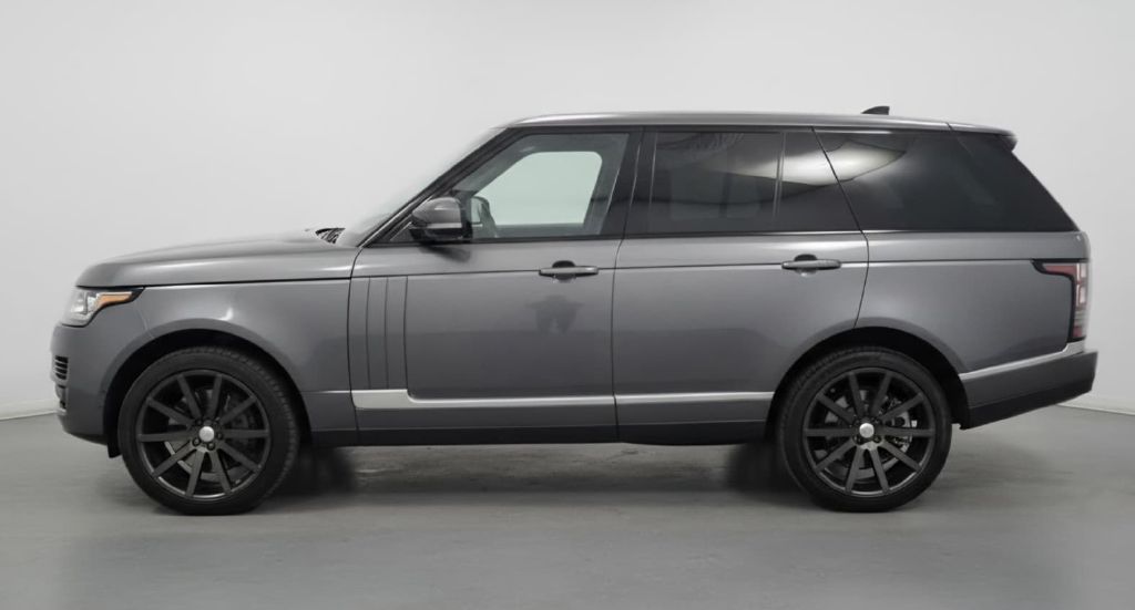 Photo 5 of this LAND ROVER RANGE ROVER