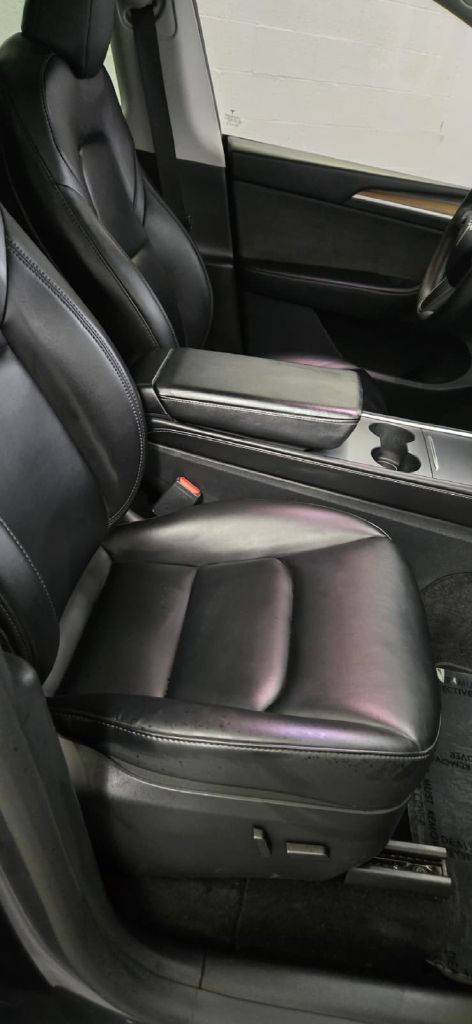 Photo 10 of this TESLA MODEL Y
