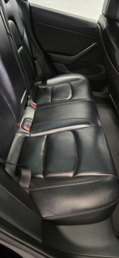 Photo 11 of this TESLA MODEL 3