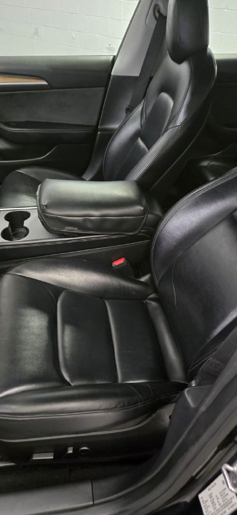 Photo 8 of this TESLA MODEL 3