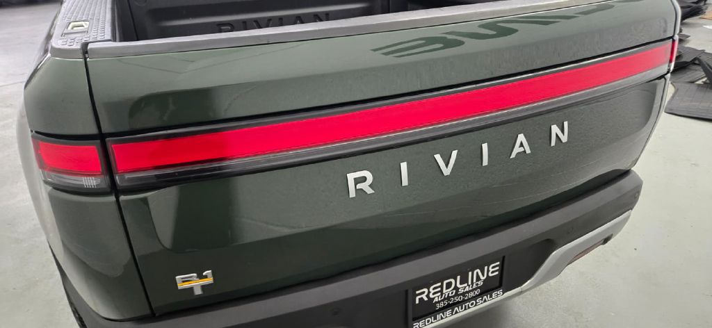 Photo 6 of this RIVIAN R1T