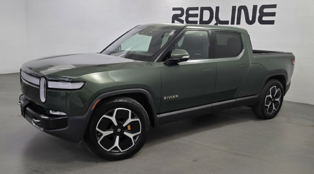 Photo 2 of this RIVIAN R1T